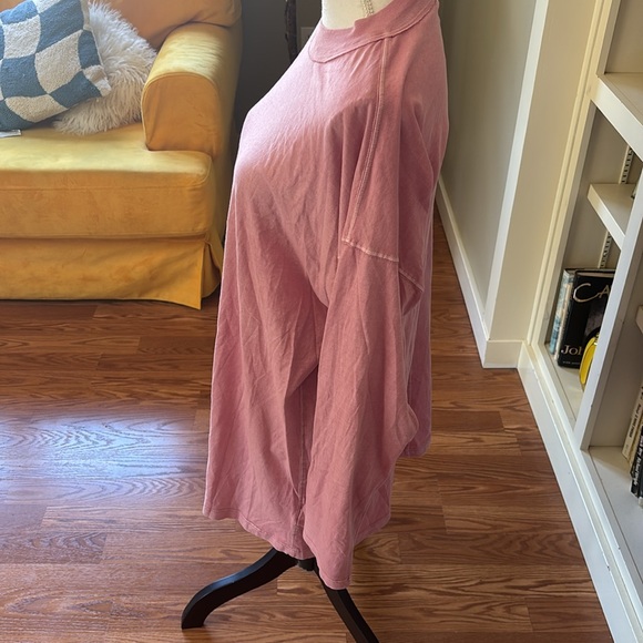 Free People We The Free Long Sleeve  Mock Neck Pink Oversized T Shirt Size Large - Picture 4 of 12